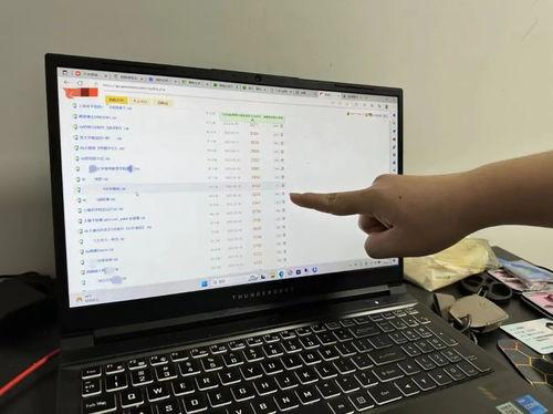 吃瓜群爆料网红,揭秘幕后真相